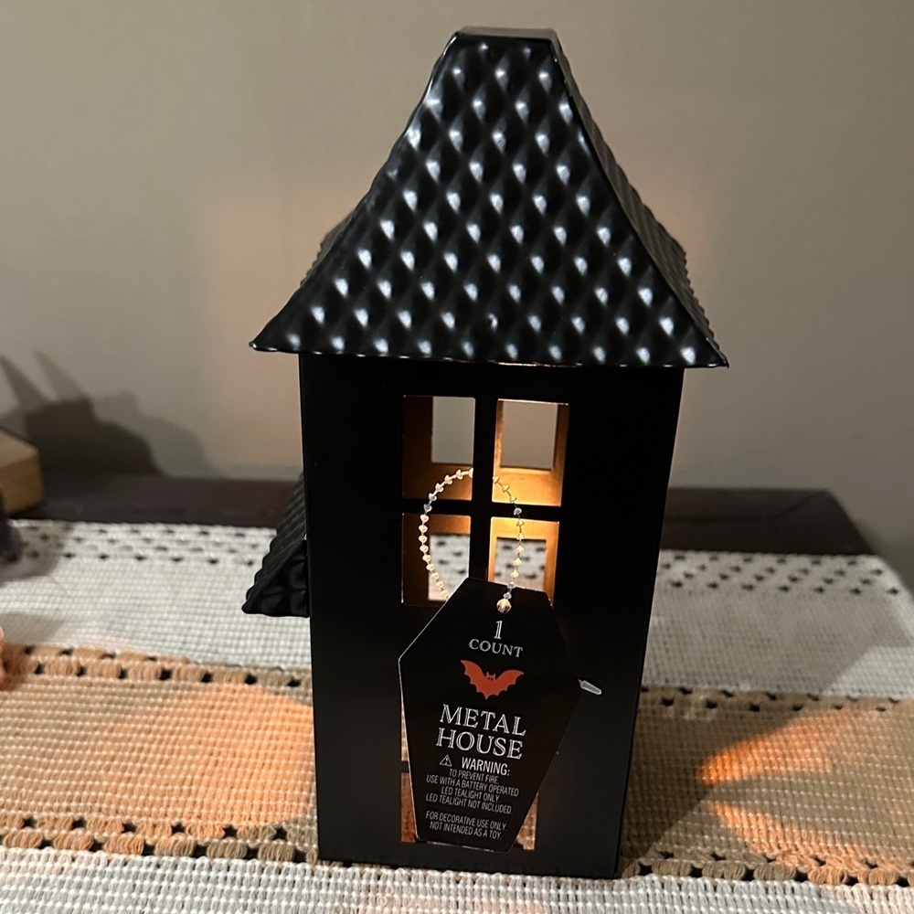 Metal Haunted House Tea Light Decor - Picture 4 of 9